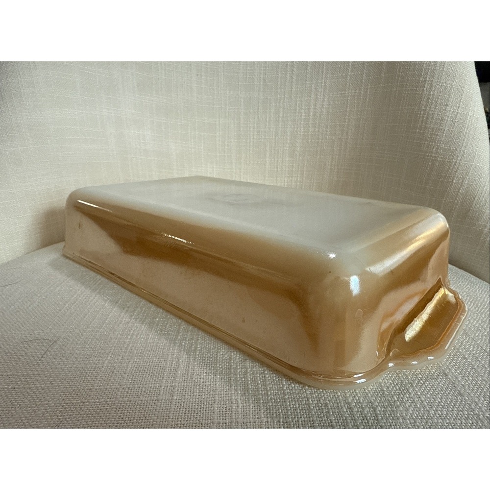 Vintage Fire King 1.5 Qt Casserole Dish #410 in Peach Lustre Made in the USA‎